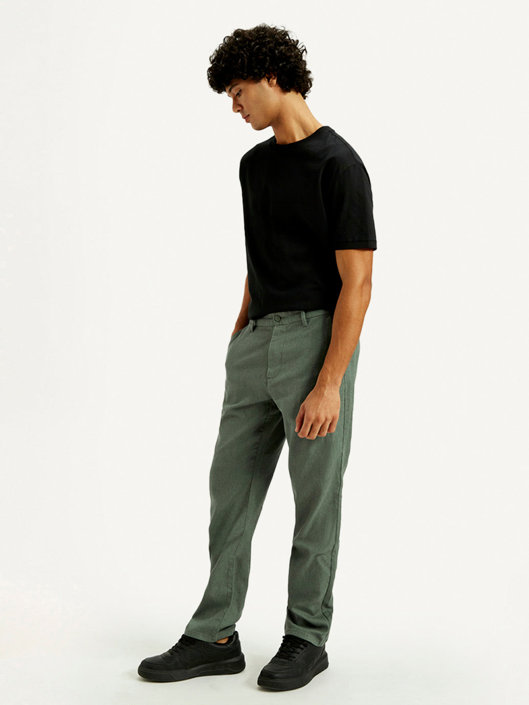 Men's Green Straight Fit Mid Rise Linen Chinos - Side View