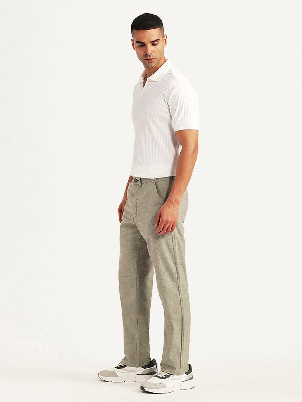 Men's Olive Relaxed Fit Linen Chinos - Side View