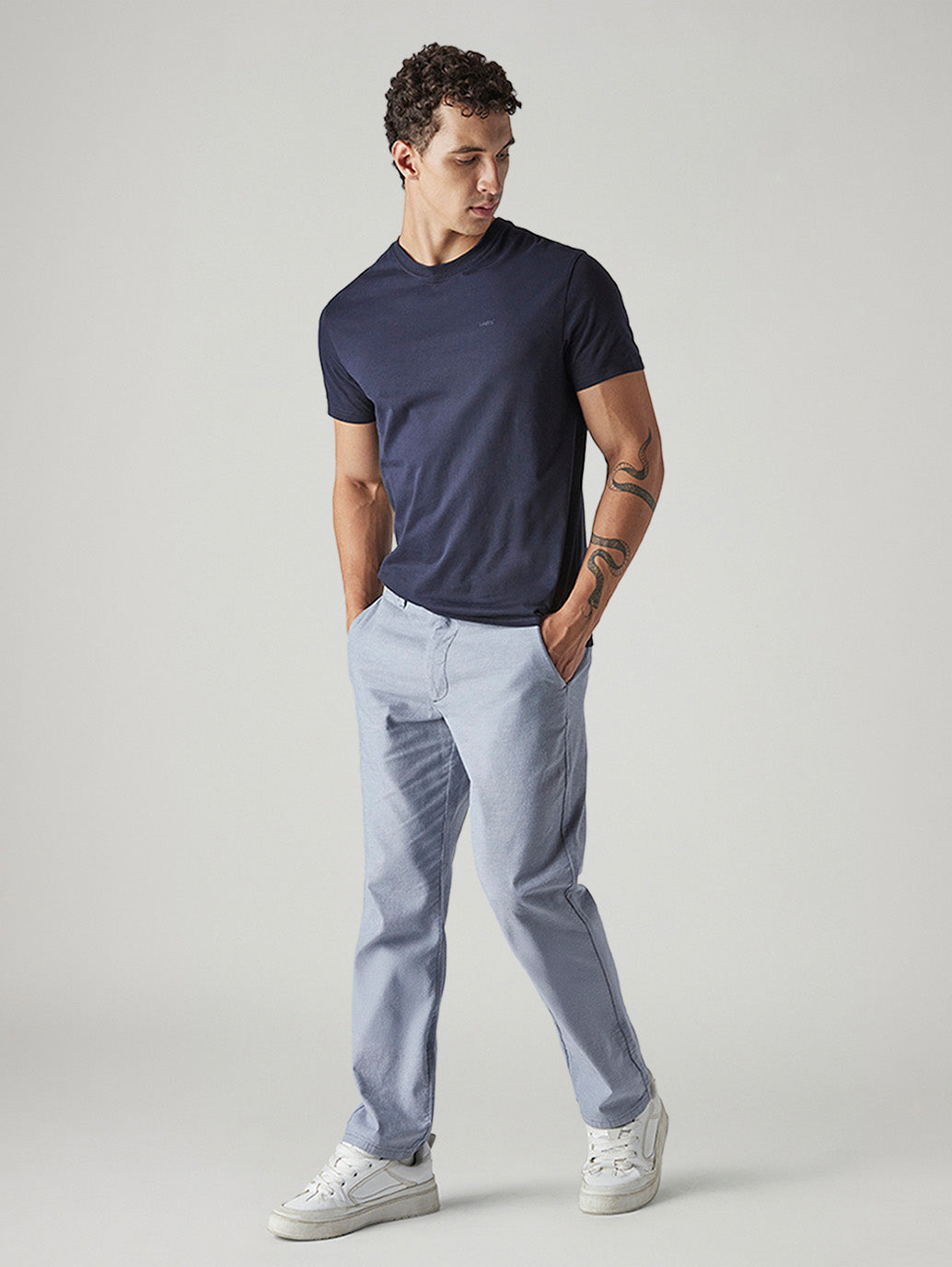 Men's Blue Authentic Relaxed Fit Mid Rise Linen Chinos