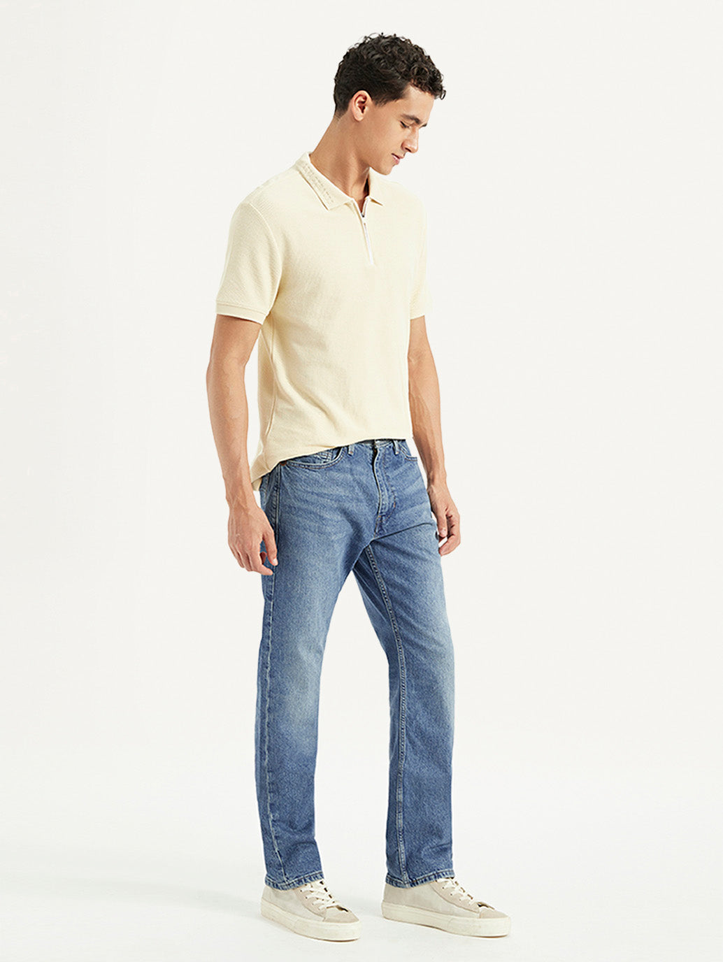 Men's 505 Blue Straight Fit Mid Rise Jeans - Side View