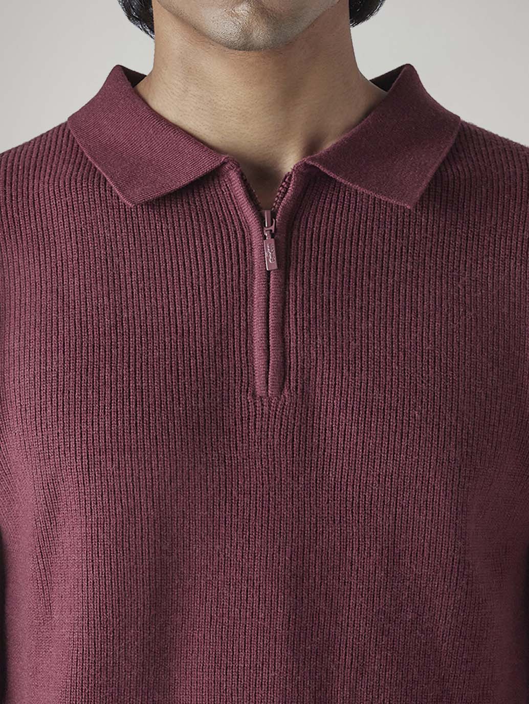 Men's Solid Regular Fit Sweater - Detail View