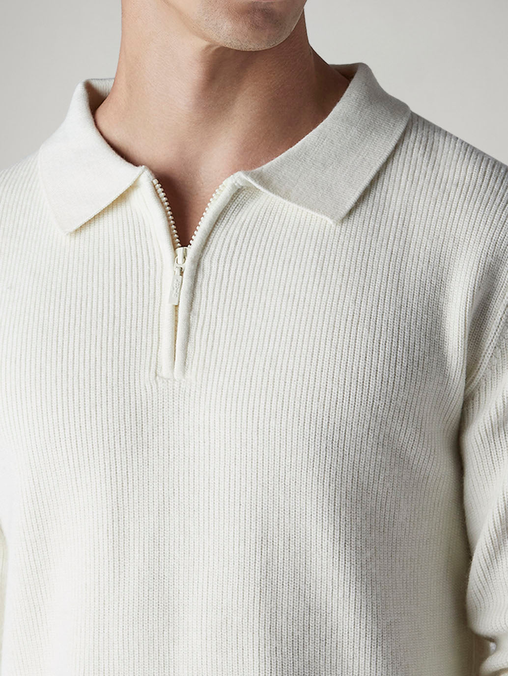 Men's Solid Regular Fit Zip Collar Sweater - Detail View
