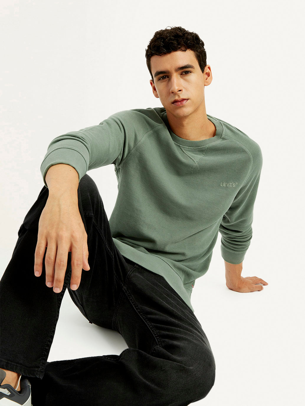 Men's Solid Green Crew Neck Sweatshirt