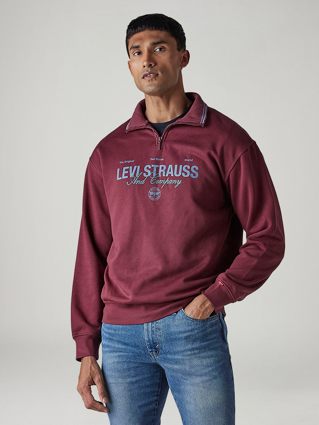 Men's Typography Printed Regular Fit Sweatshirt