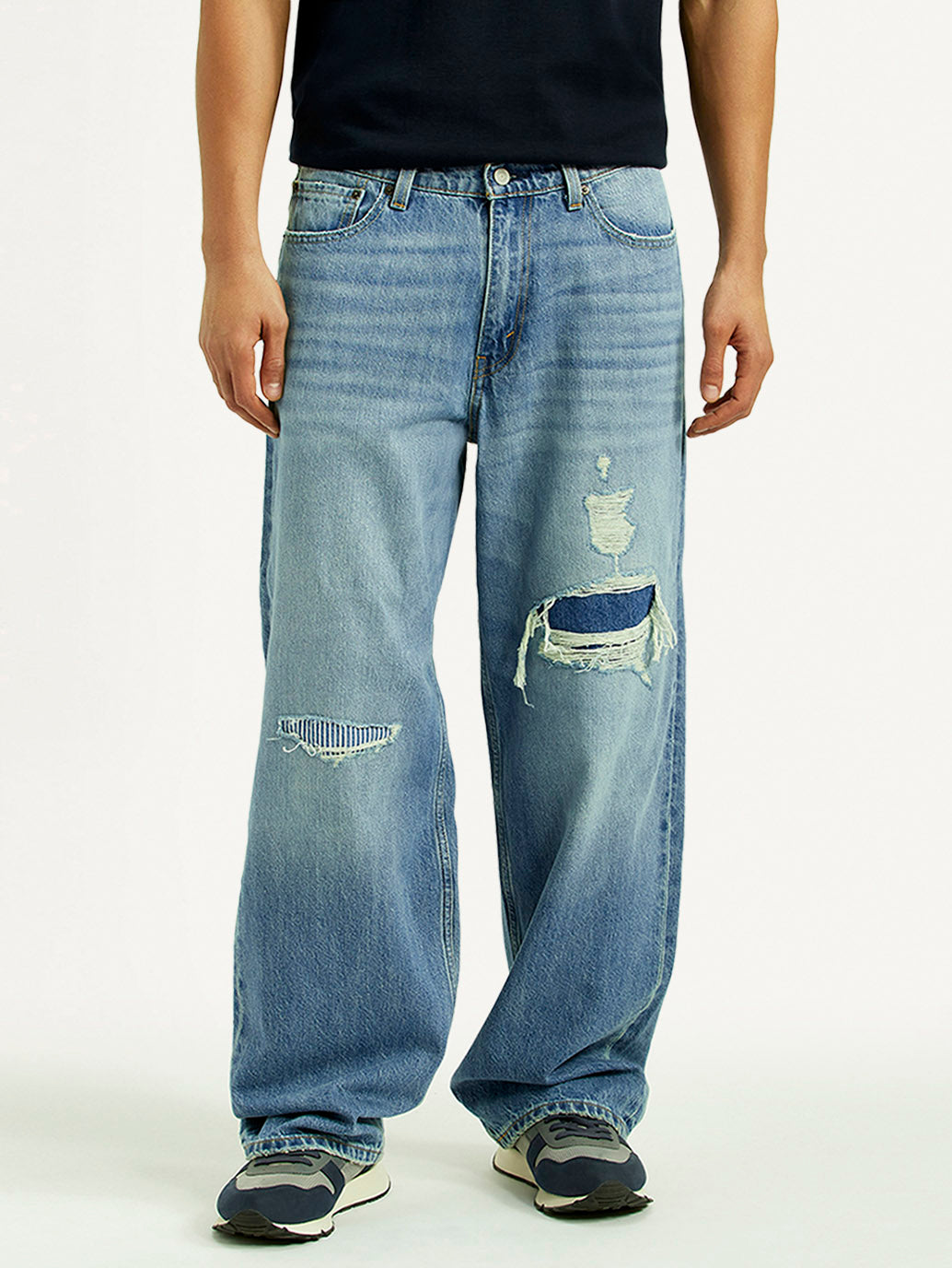 Men's 578 Light Blue Baggy Fit Mid Rise Jeans - front View