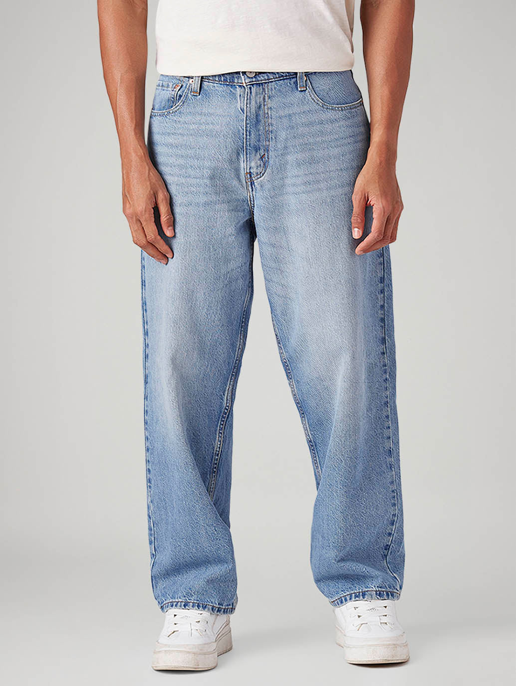 Men's 578 Light Blue Baggy Fit Mid Rise Jeans - Front View