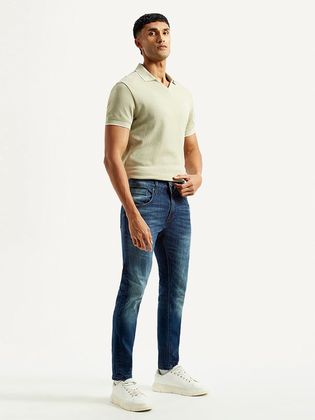 Men's 512 Blue Slim Tapered Fit Mid Rise Jeans - Side View