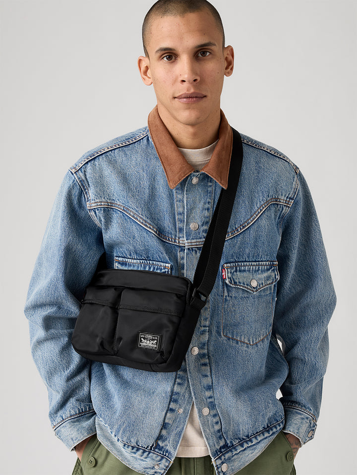 Unisex Black Solid Crossbody Bag