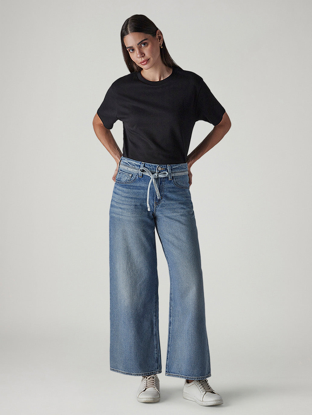 Women's Light Indigo Baggy Fit High Rise Cinched Jeans