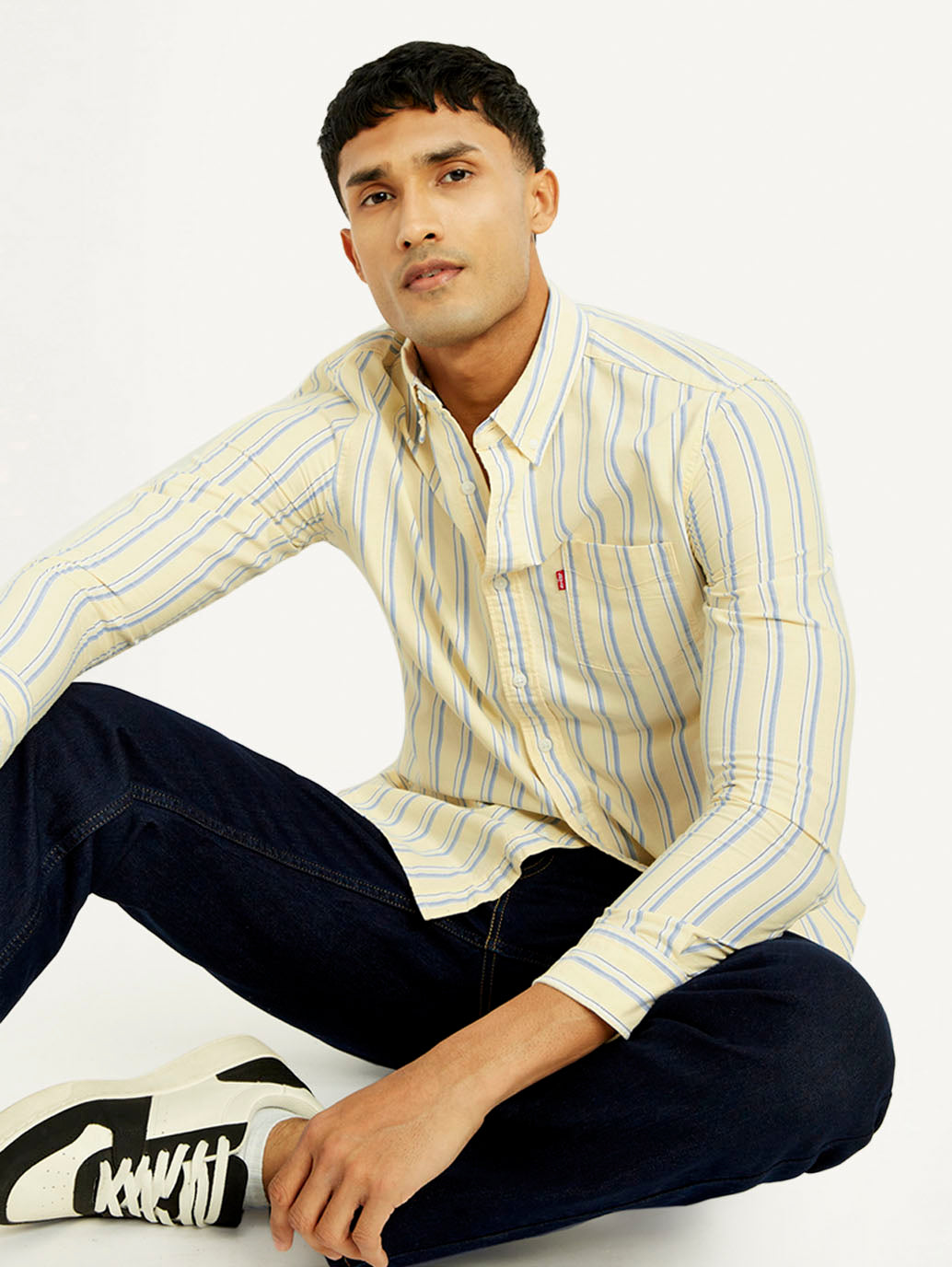 Men's Striped Slim Fit Oxford Shirt - Elevated View