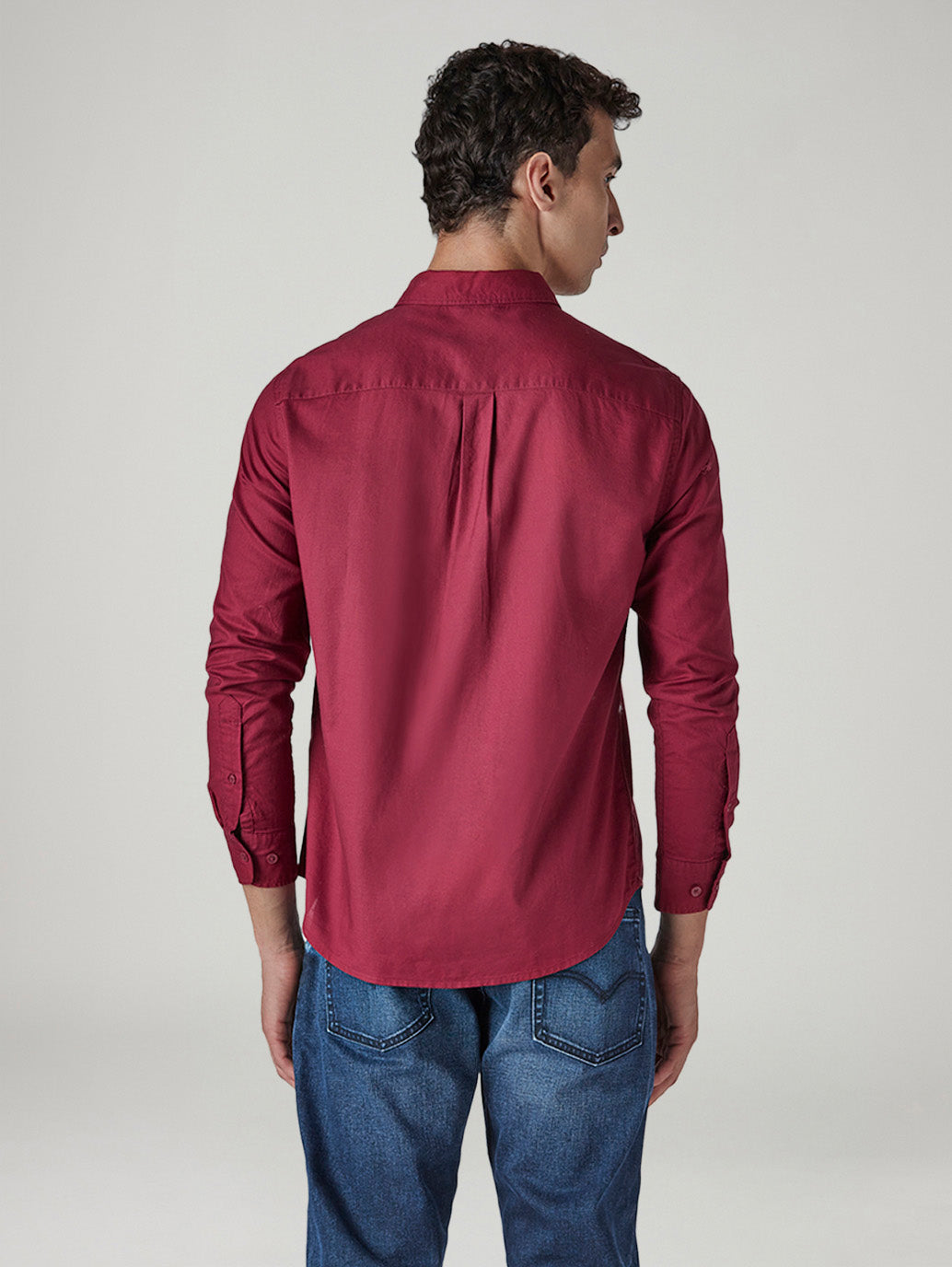 Men's Solid Button Down Collar Slim Fit Oxford Shirt - Back View