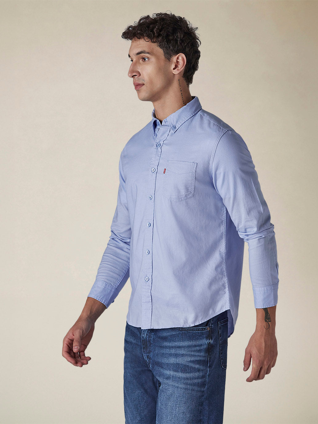 Men's Solid Button Down Collar Slim Fit Oxford Shirt - Side View
