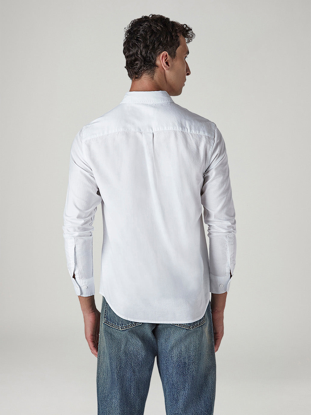 Men's Solid Button Down Collar Slim Fit Oxford Shirt - 20 View