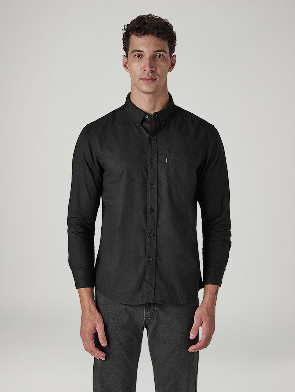 Men's Solid Button Down Collar Slim Fit Oxford Shirt - Front View