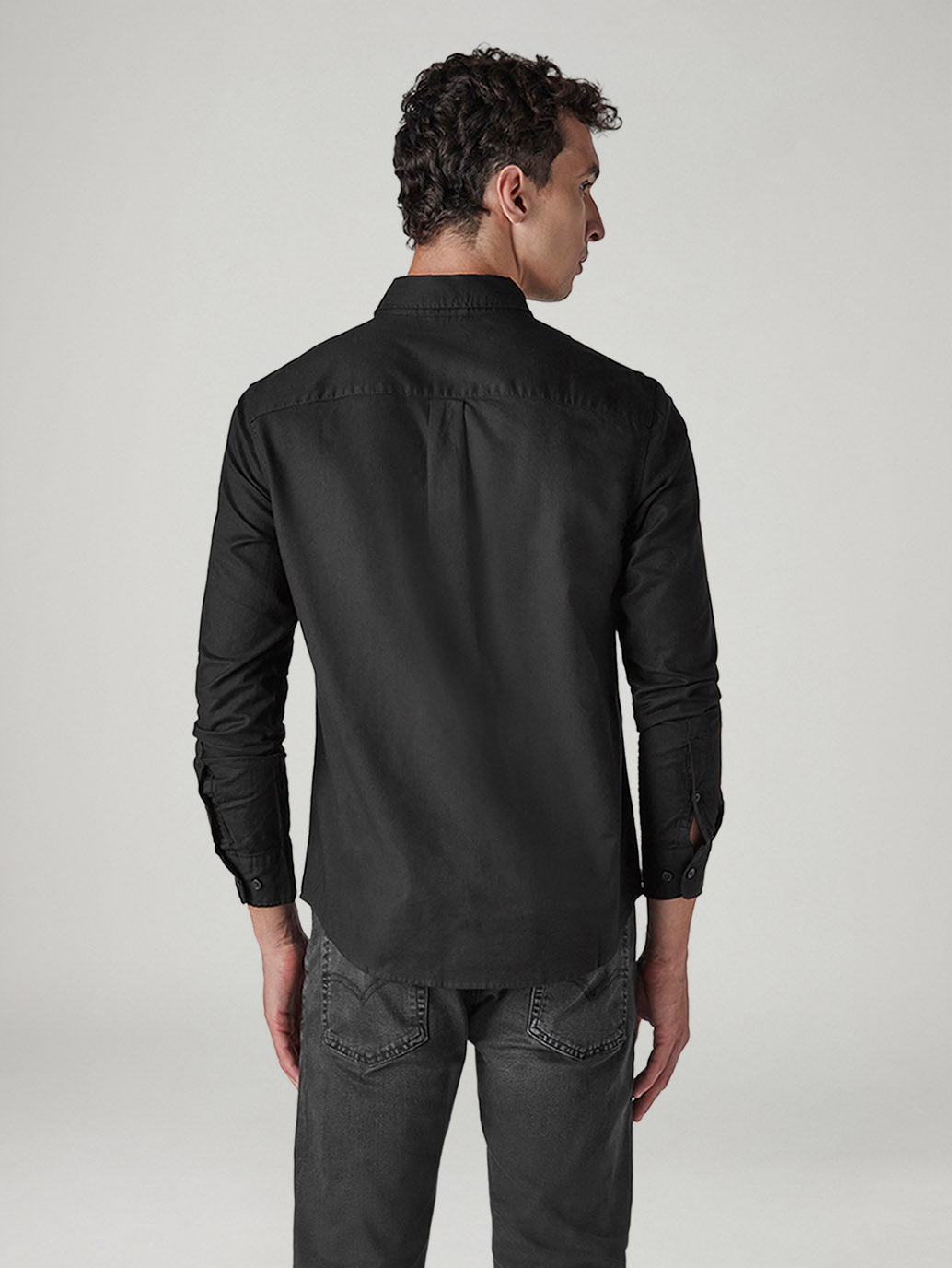 Men's Solid Button Down Collar Slim Fit Oxford Shirt - Back View