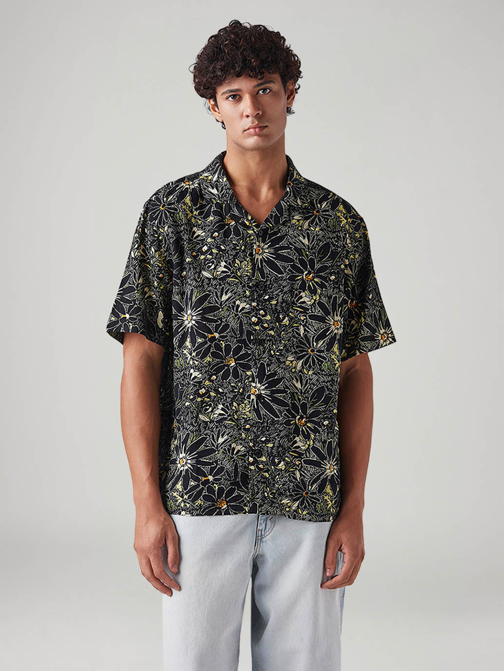 Men's Floral Relaxed Fit Resort Collar Linen Shirt - Front View