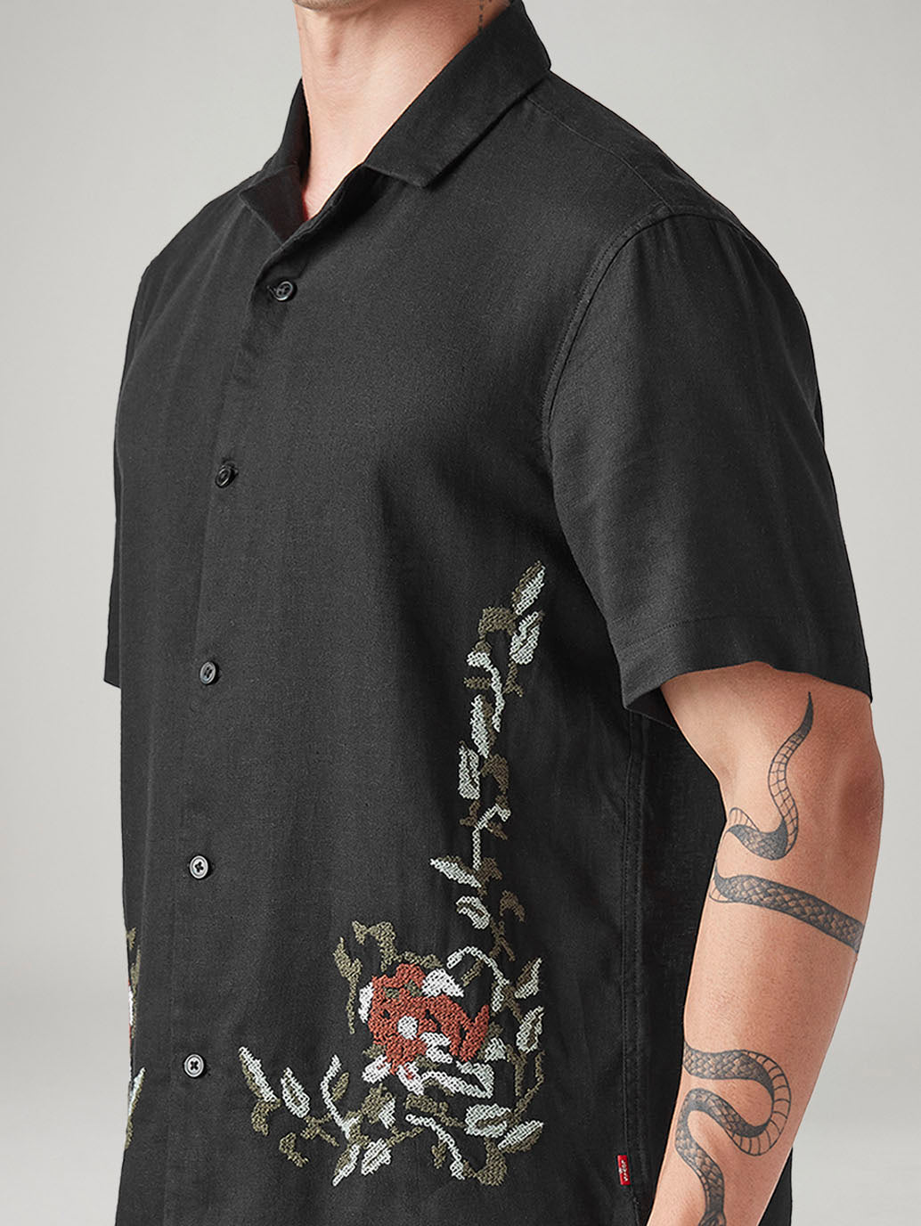 Men's Embroidered Relaxed Fit Linen Shirt - Detail View
