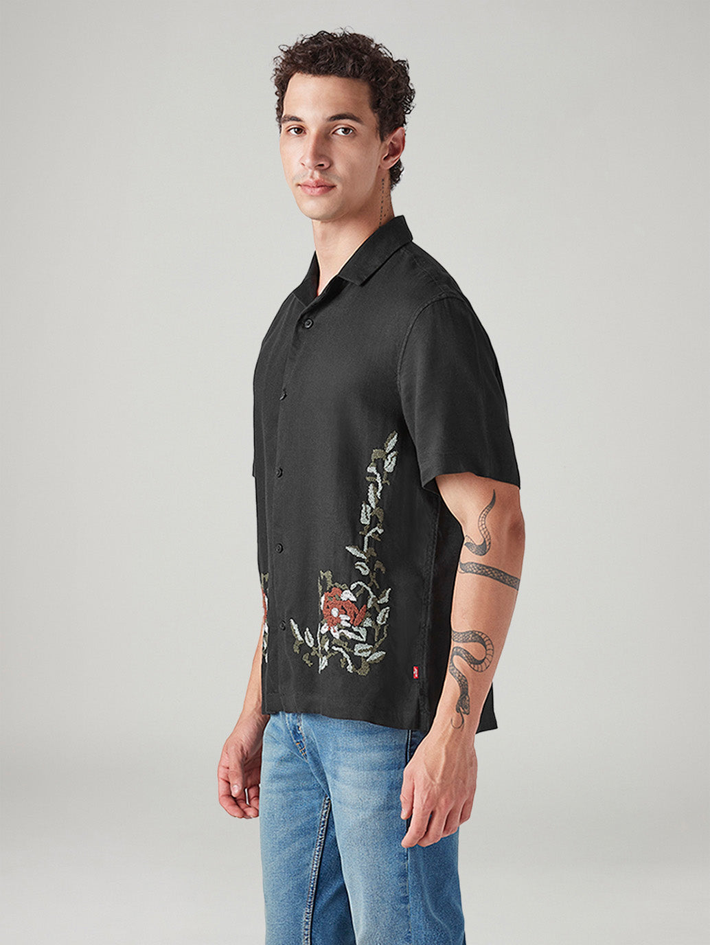 Men's Embroidered Relaxed Fit Linen Shirt - Side View