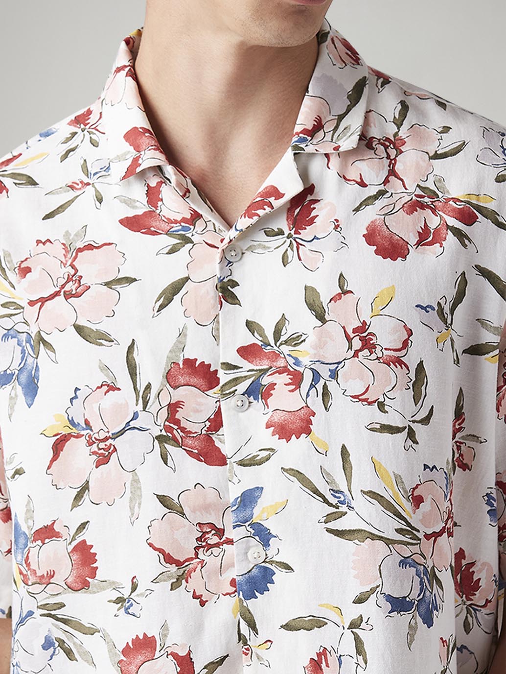 Men's Floral Relaxed Fit Linen Shirt - Detail View