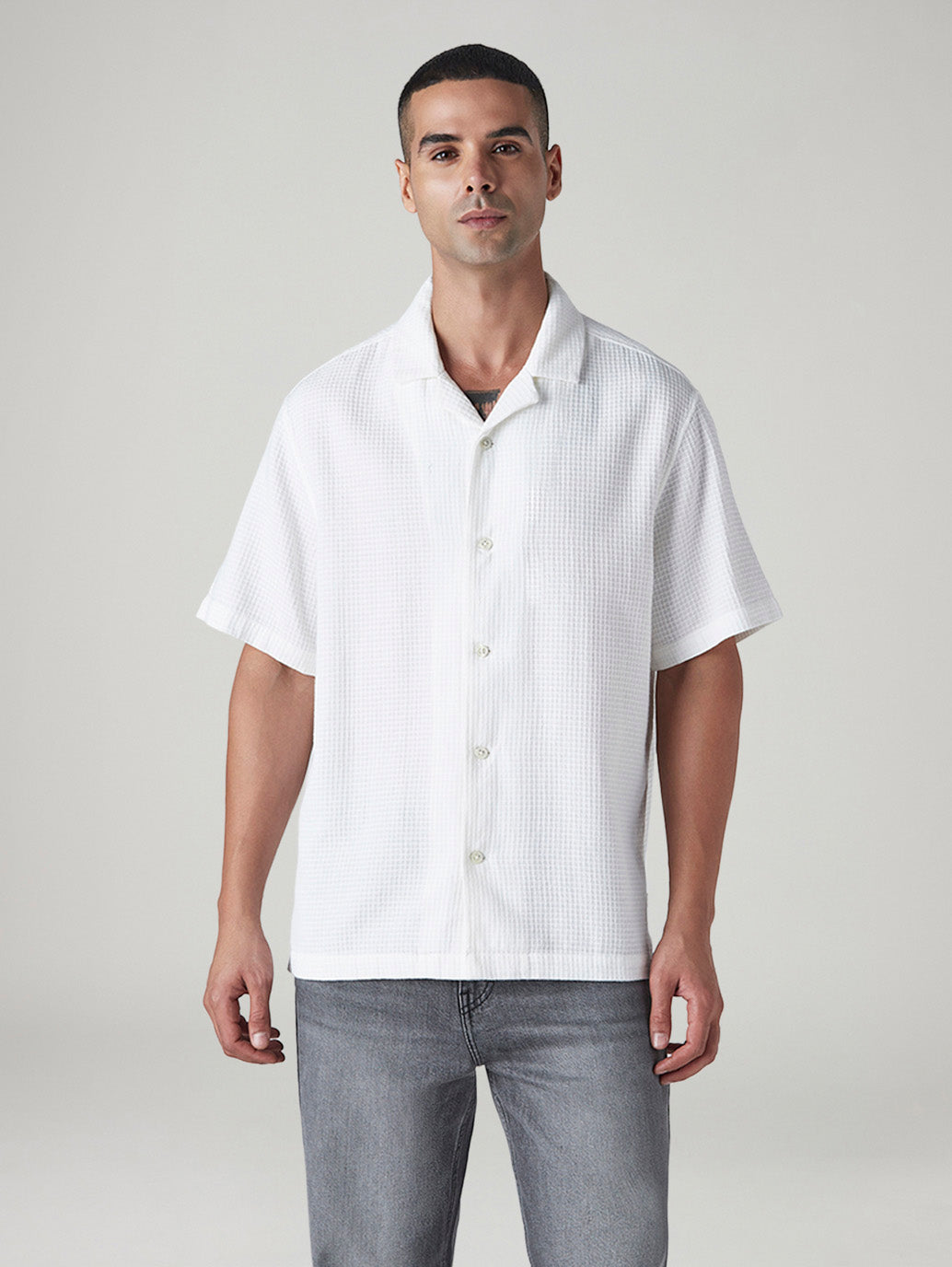 Men's Textured Relaxed Fit Dobby Resort Collar Shirt - Front View