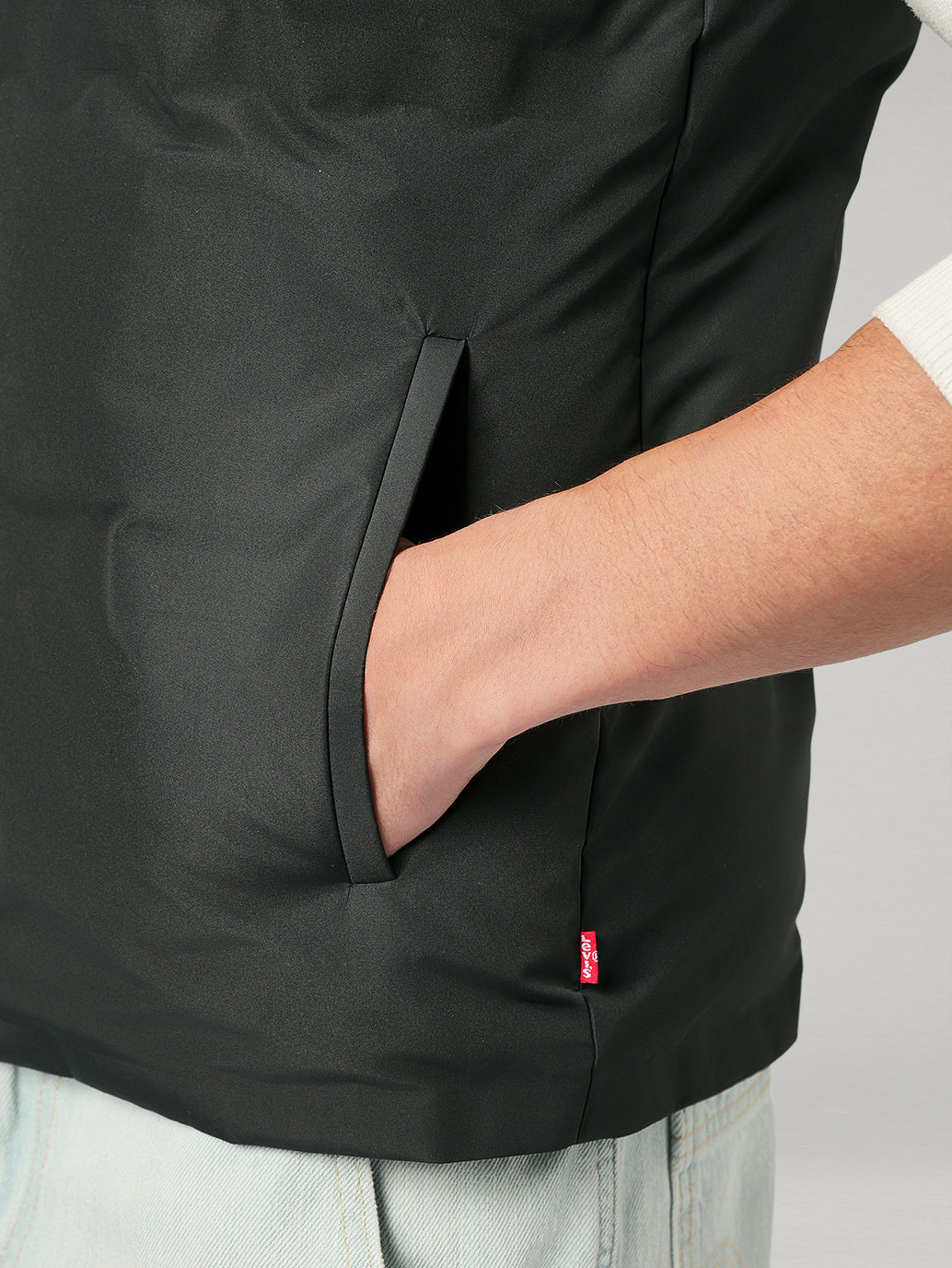 Men's Solid Slim Fit Puffer Jacket - Detail View