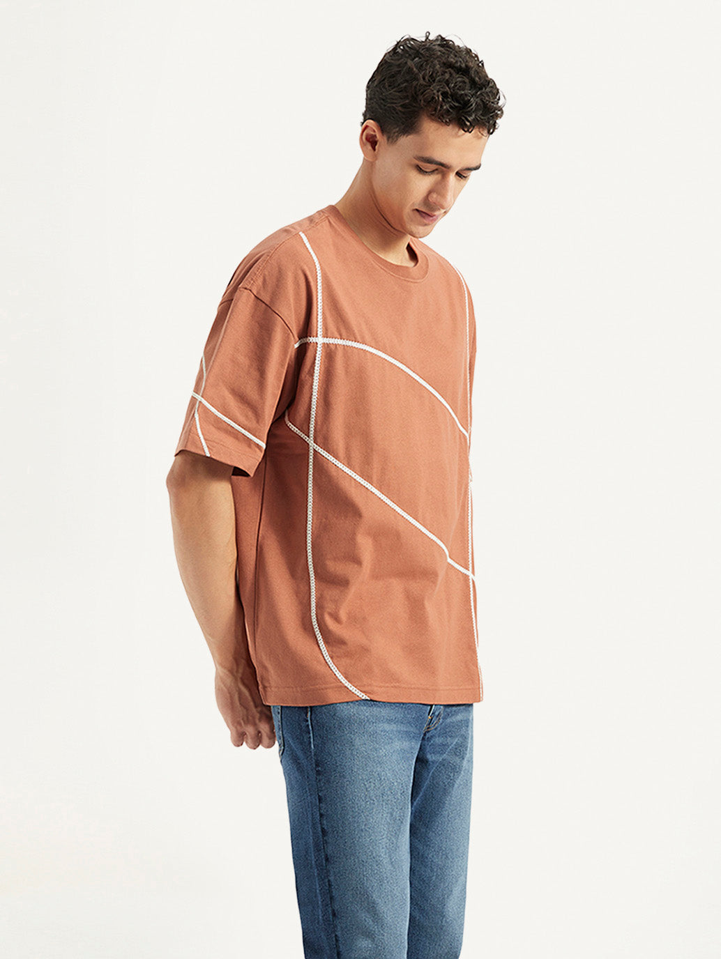 Men's Printed Loose Fit T-shirt - Side View