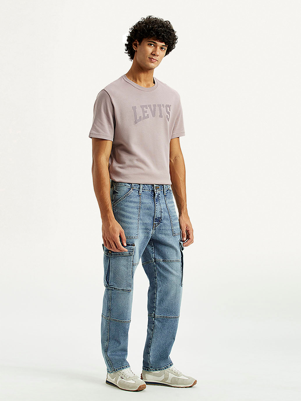 Men's 568 Mid Indigo Loose Fit Mid Rise Cargo Jeans - Side View