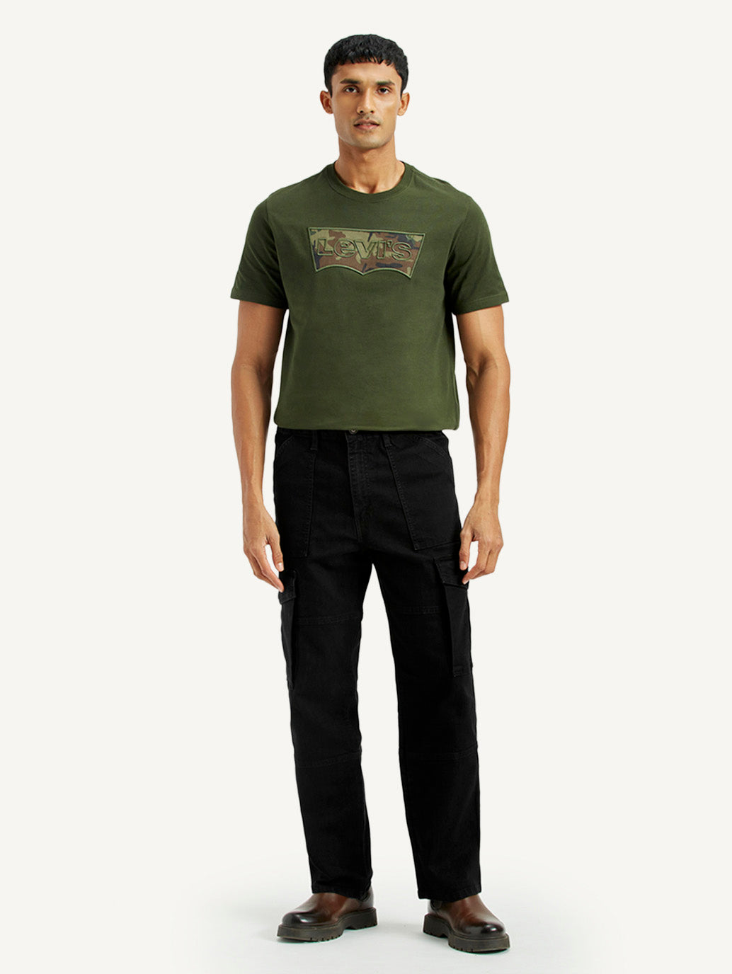 Men's 568 Black Loose Fit Mid Rise Cargo Jeans - Front View