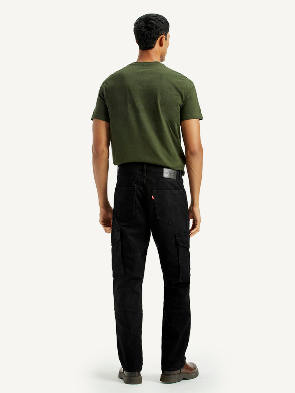 Men's 568 Black Loose Fit Mid Rise Cargo Jeans - Back View