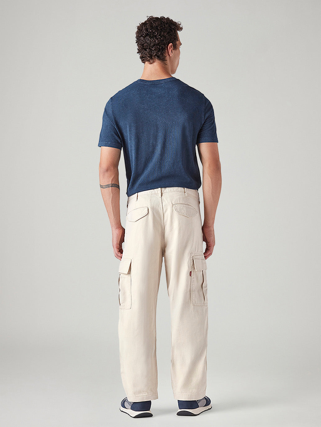 Men's 568 Cream Loose Fit Mid Rise Cargos - Back View
