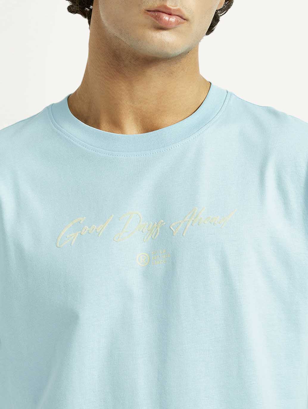 Men's Typographic Print Loose Fit T-shirt - Detail View