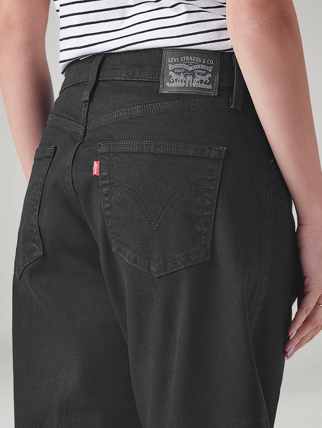 Women's Black Barrel Loose Fit Mid Rise Jeans - 20 View