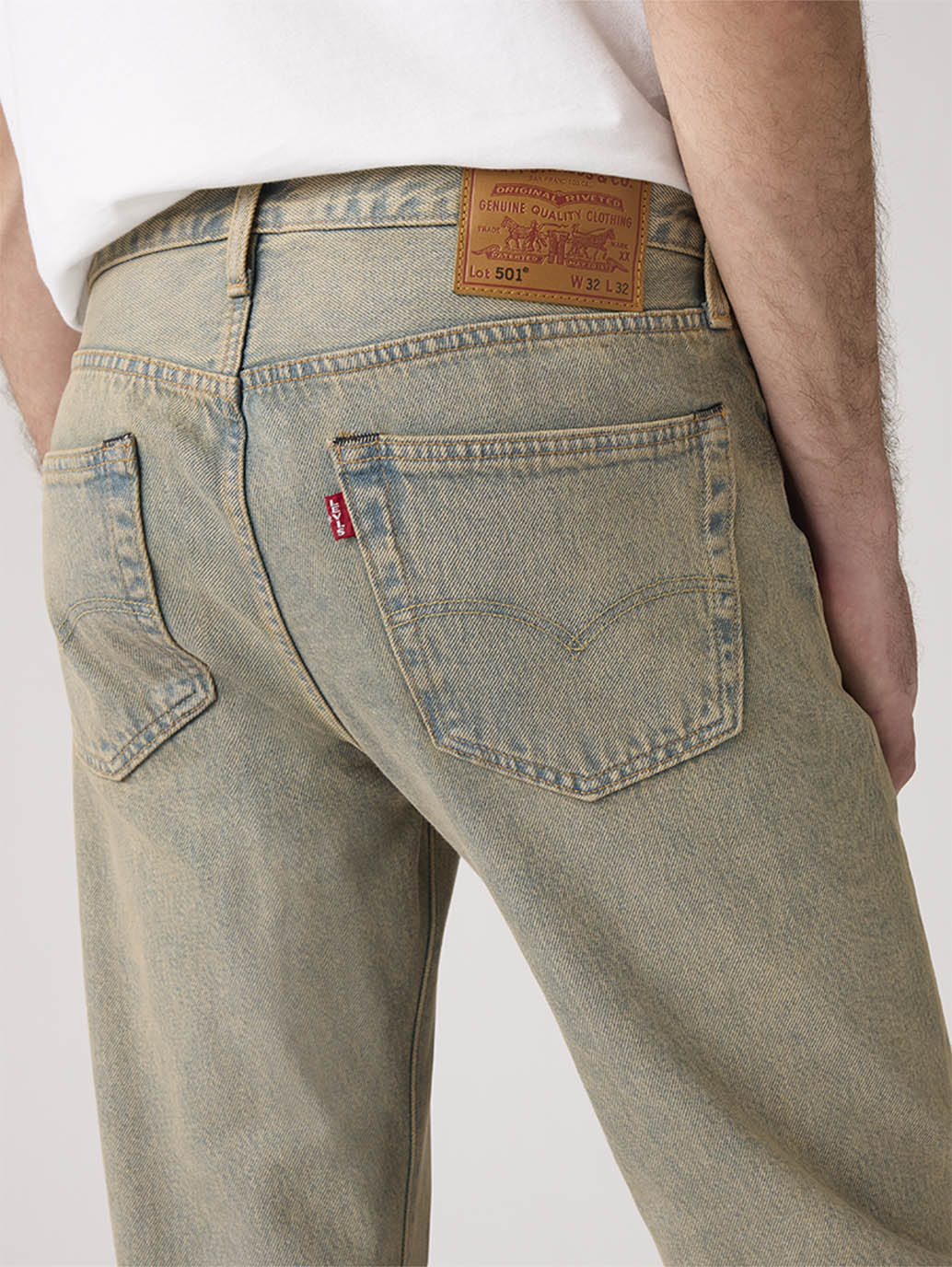 Men's Tinted 501 Grey Straight Fit Mid Rise Jeans