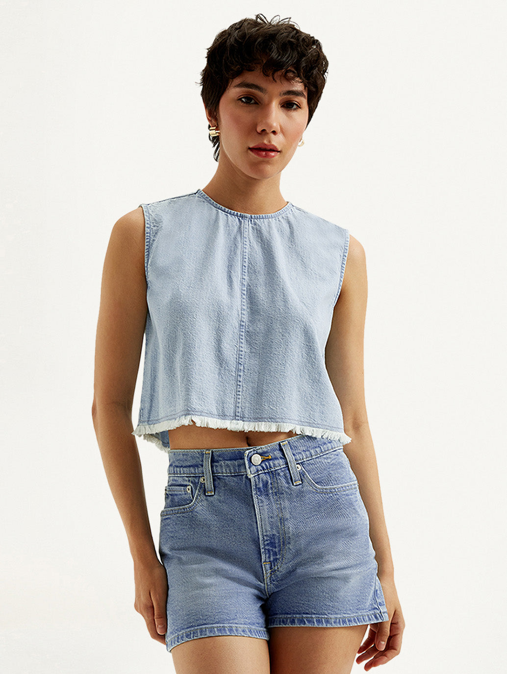 Women's Solid Light Blue Round Neck Denim Crop Top
