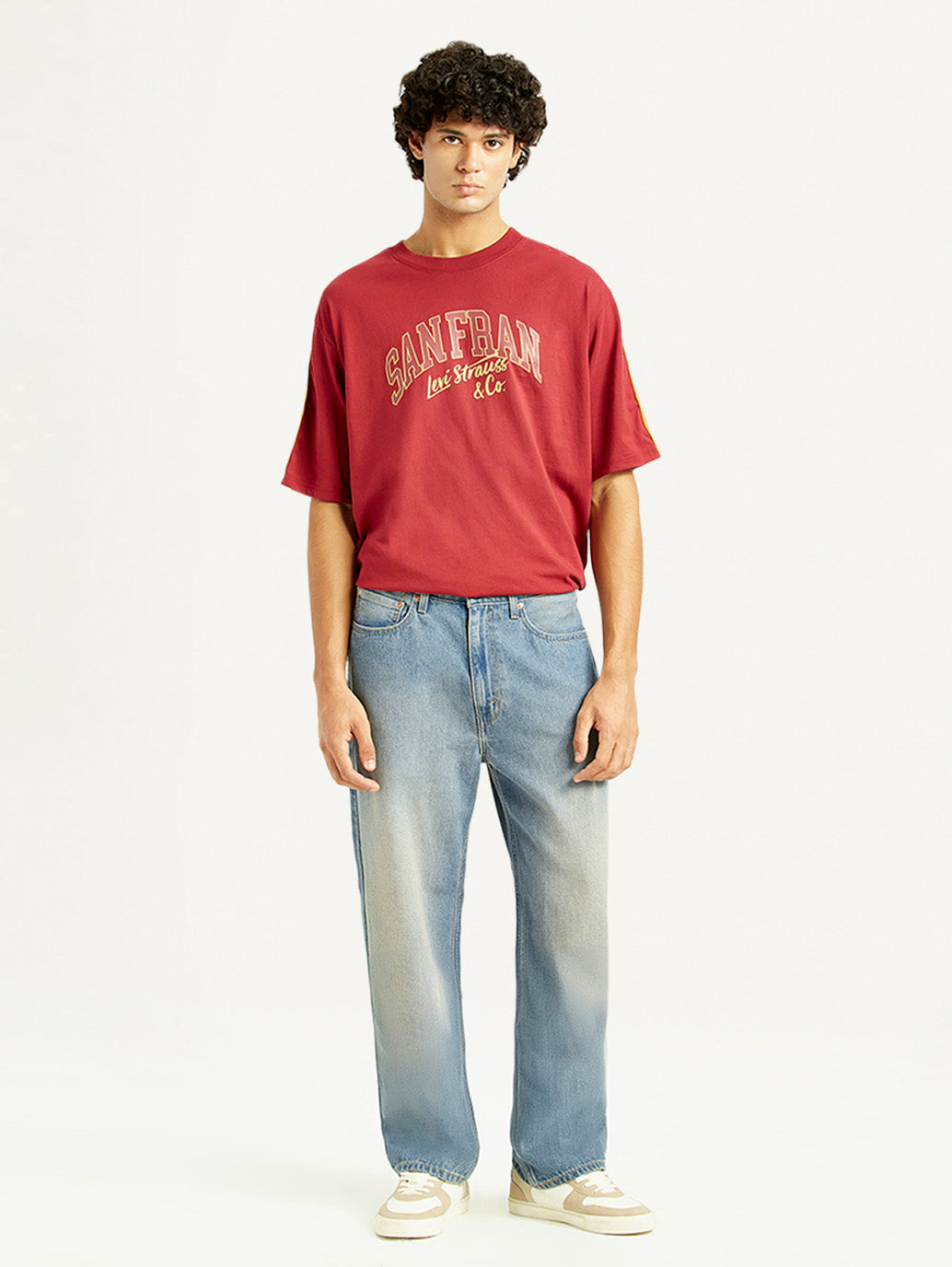 Men's 565 Light Blue Loose Fit Mid Rise Jeans - Front View