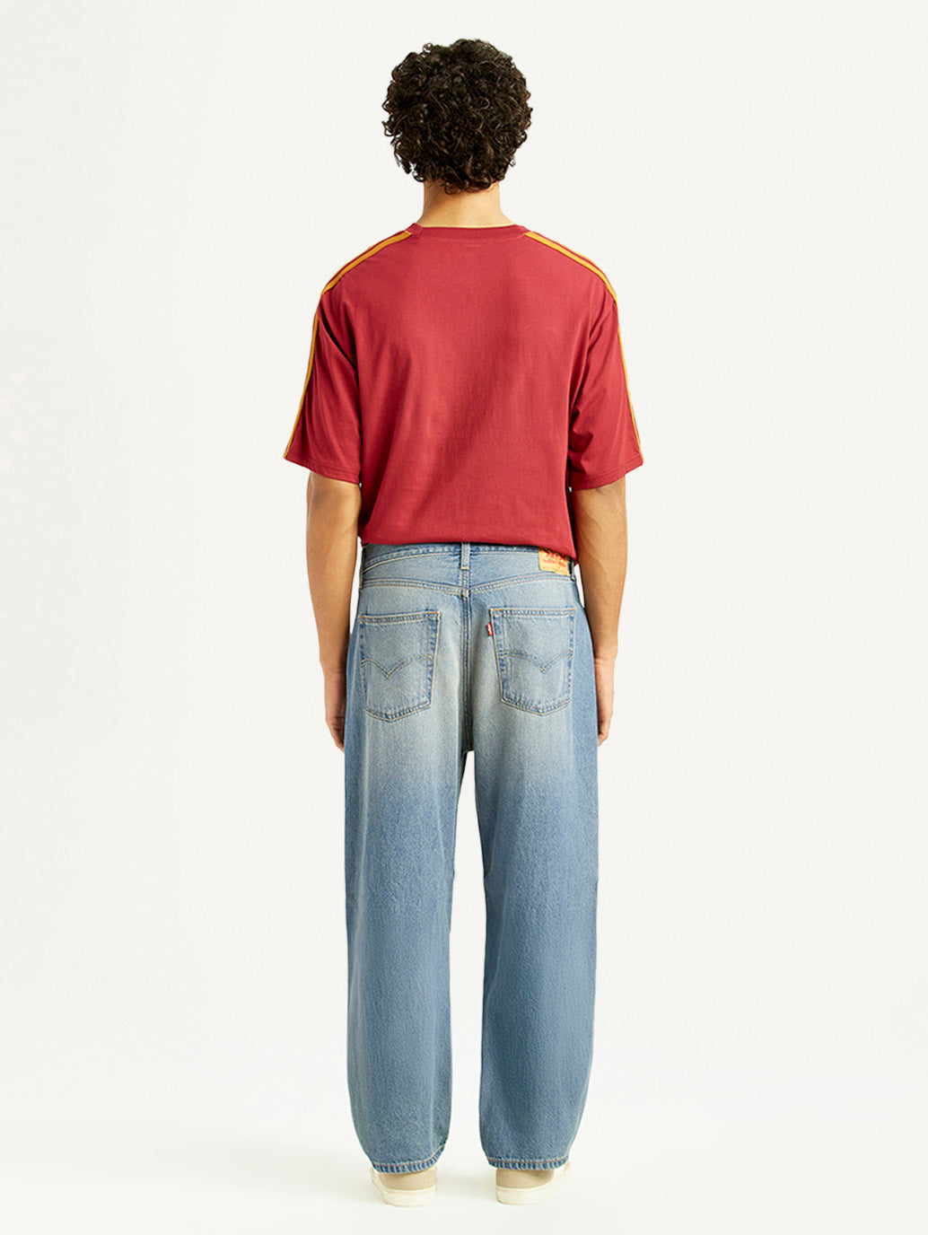 Men's 565 Light Blue Loose Fit Mid Rise Jeans - Back View