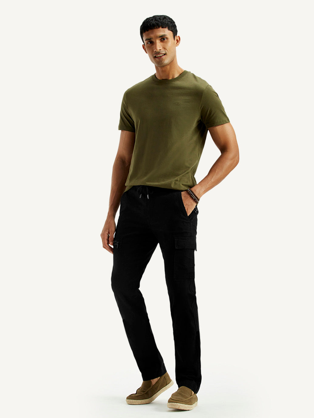 Men's 511 Black Slim Fit Mid Rise Cargo Trousers - Elevated View