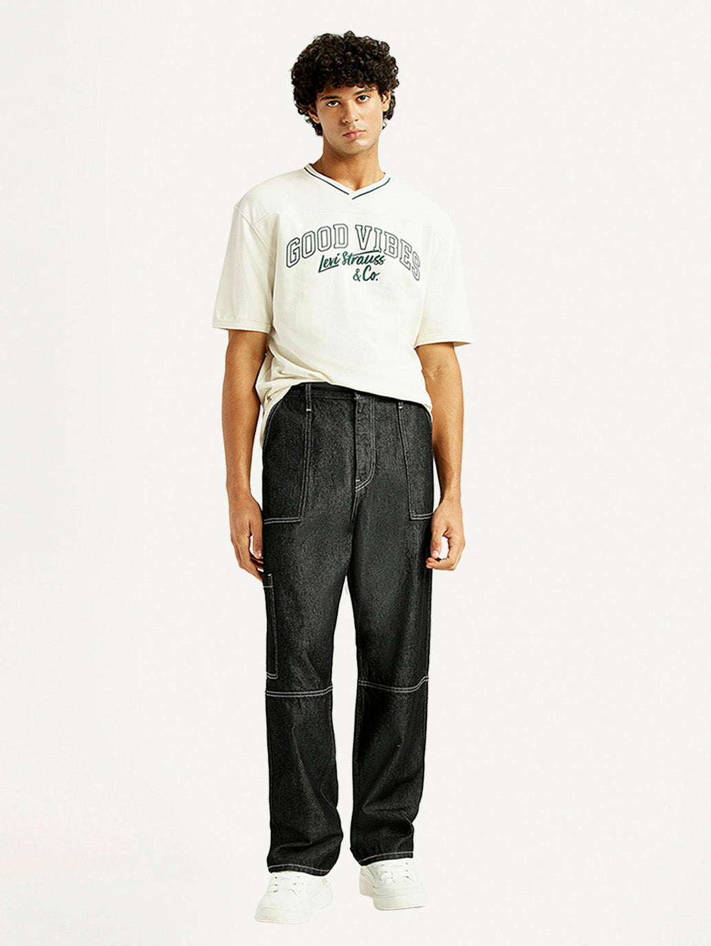 Men's 568 Black Loose Fit Mid Rise Jeans - Styleshot View