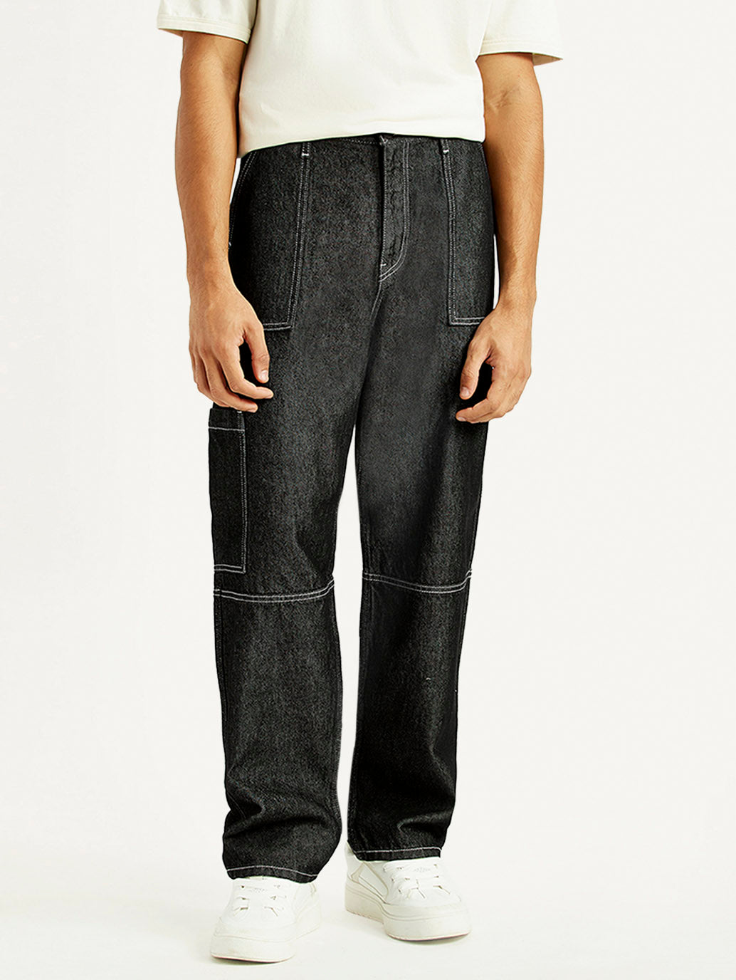 Men's 568 Black Loose Fit Mid Rise Jeans - Front View