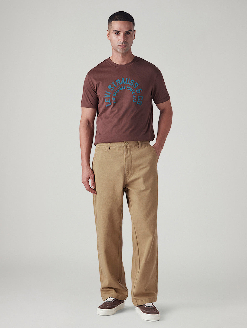 Men's Khaki Loose Fit Mid Rise Chinos