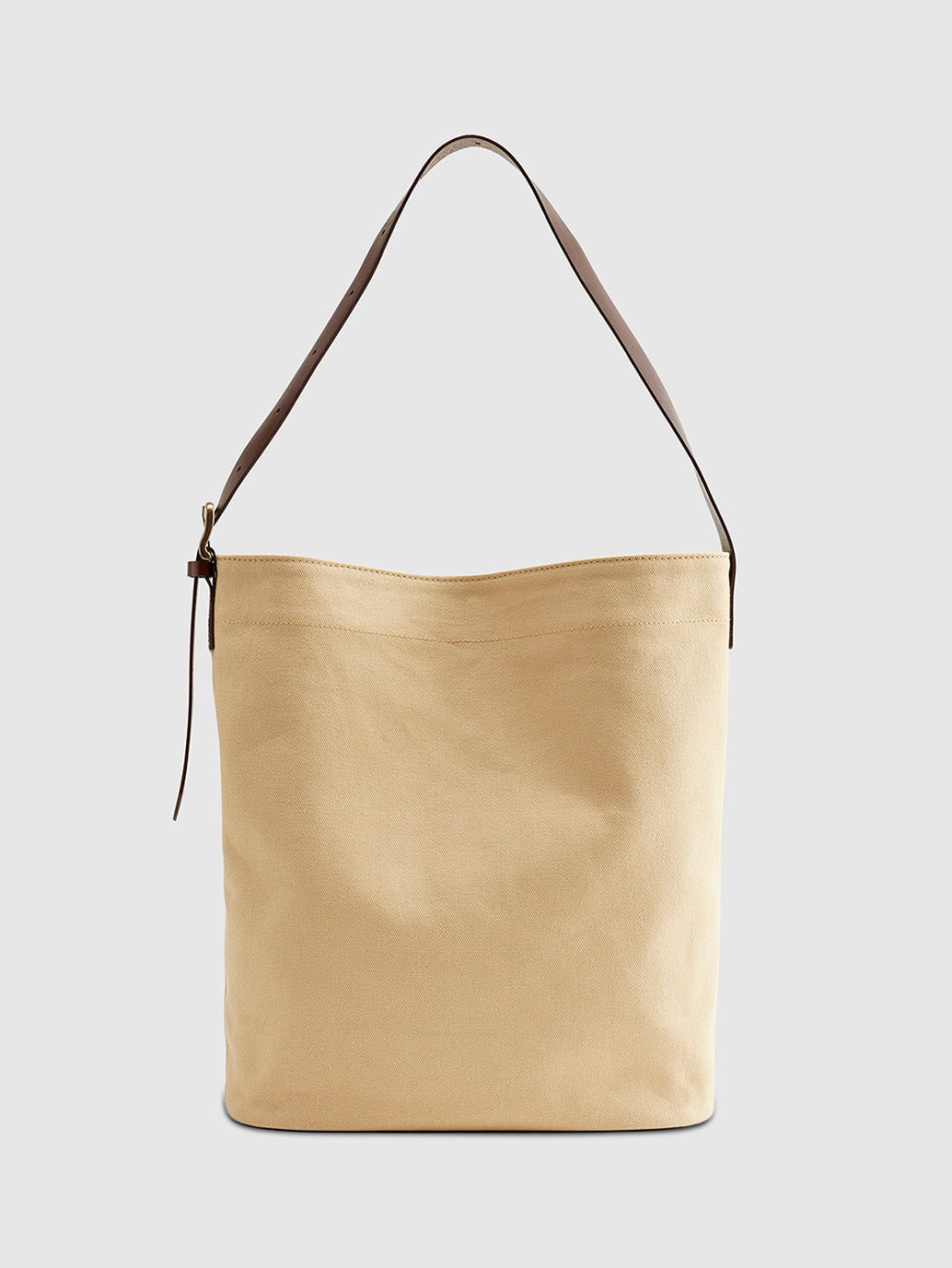 Levi's® Women's Medium Heritage Bag - Back View