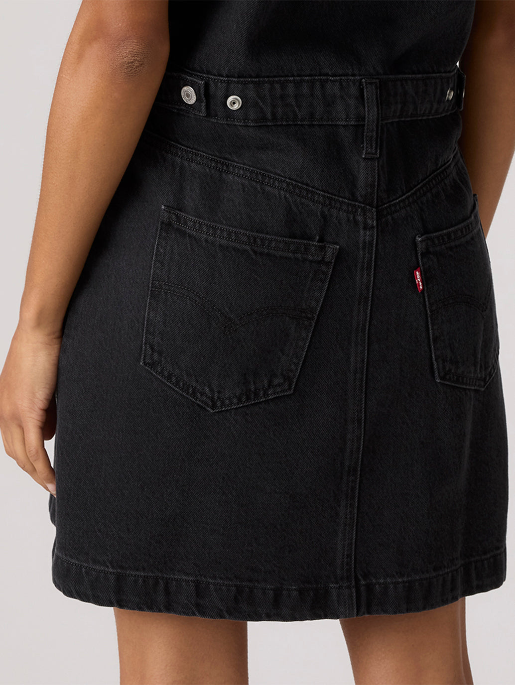 Levi's® Women's Short Sleeve Logan Western Dress - Detail View