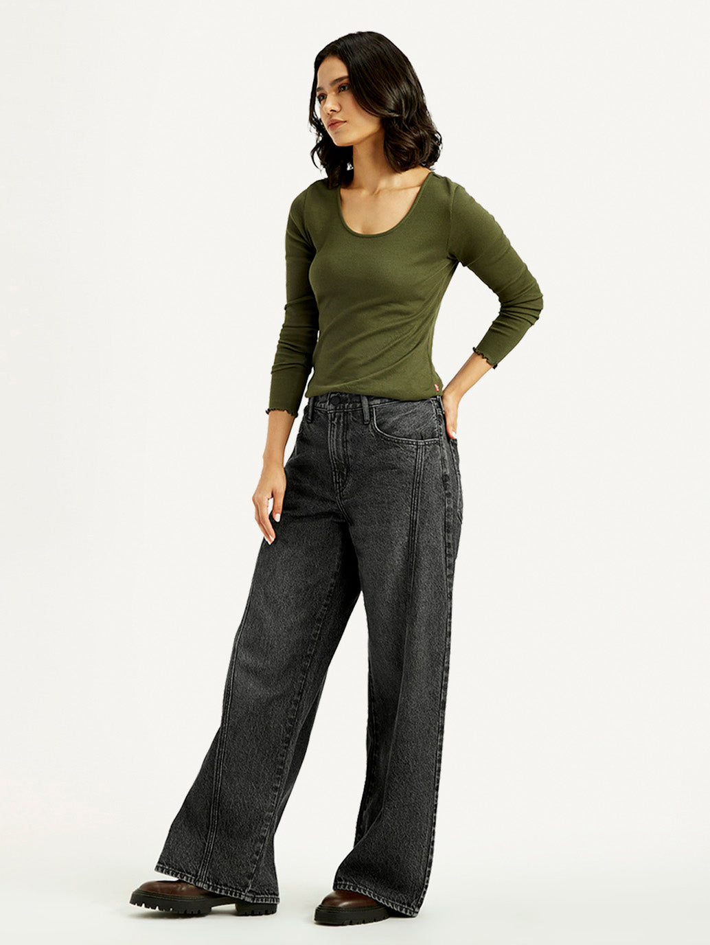 Women's Black XL Straight Loose Fit Mid Rise Jeans - Side View