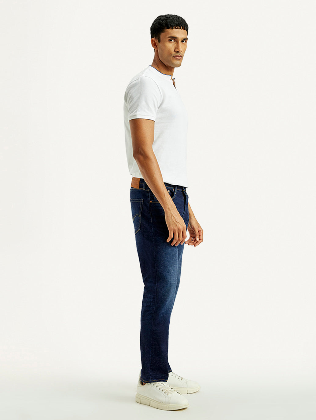 Men's 505 Dark Indigo Straight Fit Mid Rise Linen Jeans - Side View