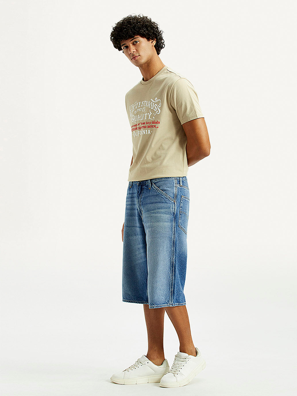Men's 568 Light Indigo Loose Fit Mid Rise Shorts - Side View