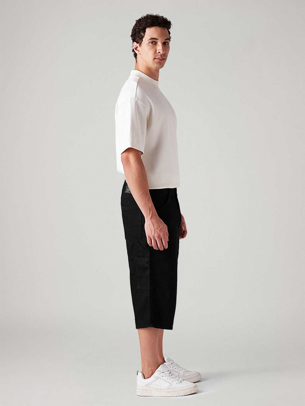 Men's 568 Black Loose Fit Mid Rise Shorts - Side View