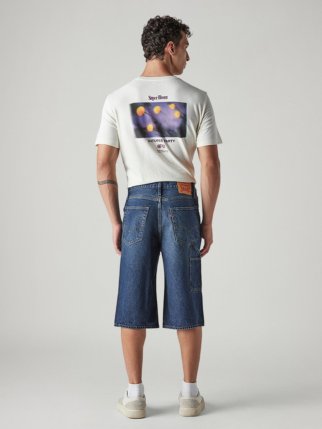 Men's Indigo Loose Fit Mid Rise Shorts - Back View