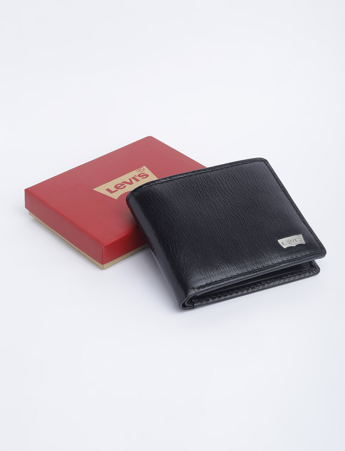 Men's Black Solid Bi-Fold Wallet - 07 View