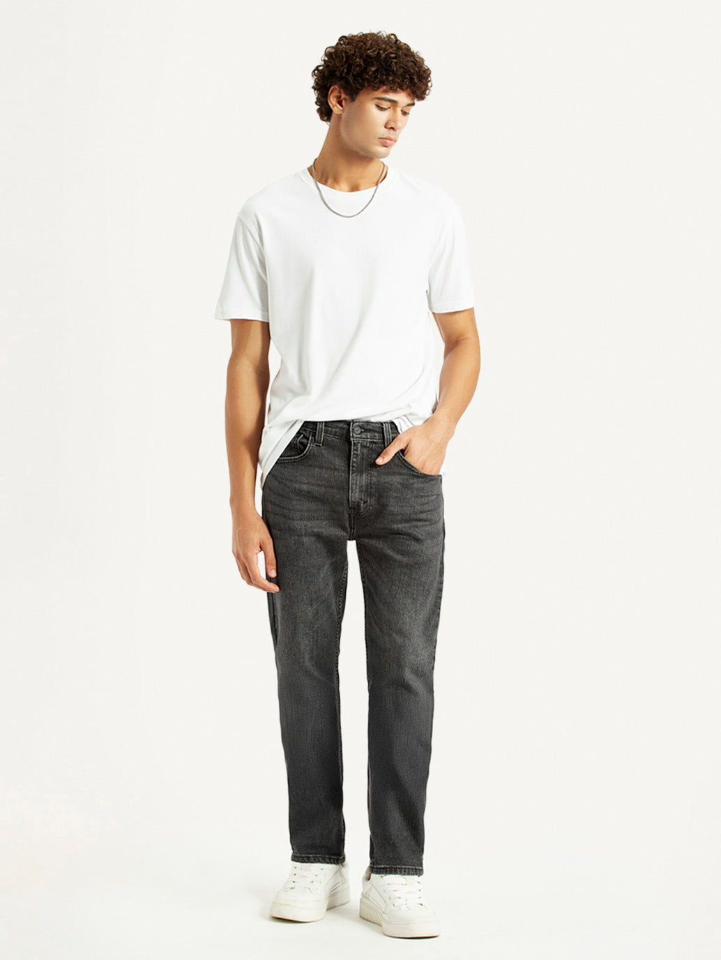 Men's 505 Black Straight Fit Mid Rise Jeans - Styleshot View