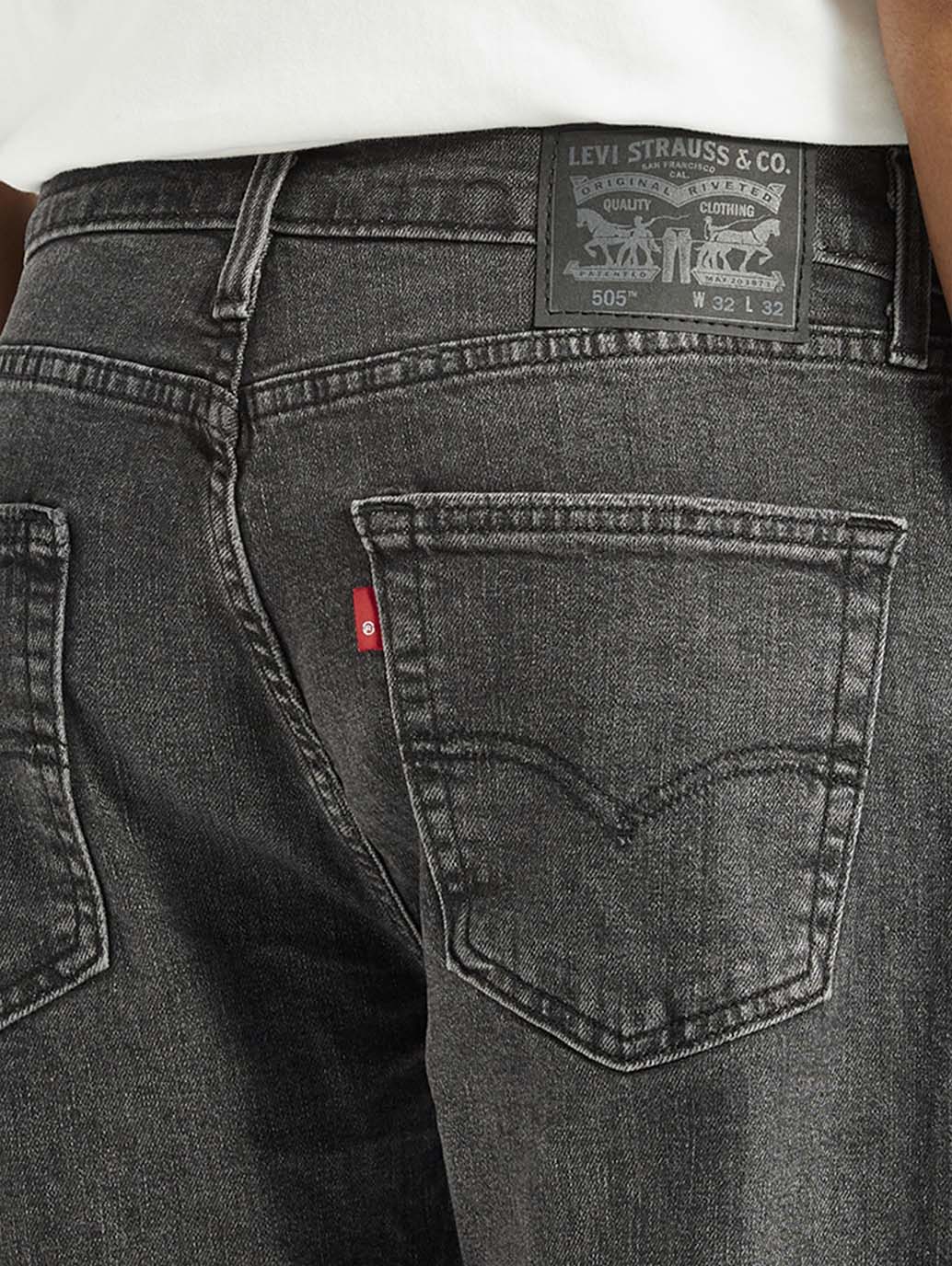 Men's 505 Black Straight Fit Mid Rise Jeans - Detail View